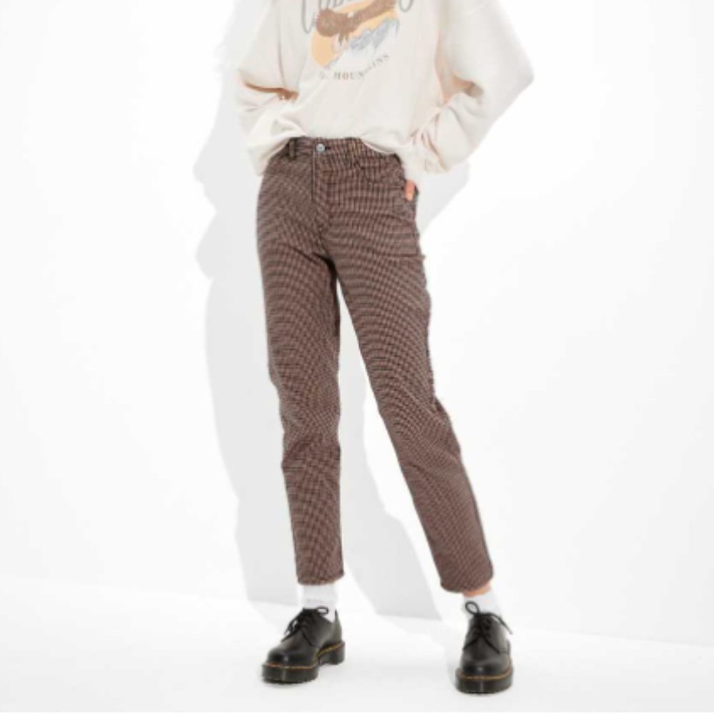 AE Plaid Mom Jean Brown and Black Size 2 Long